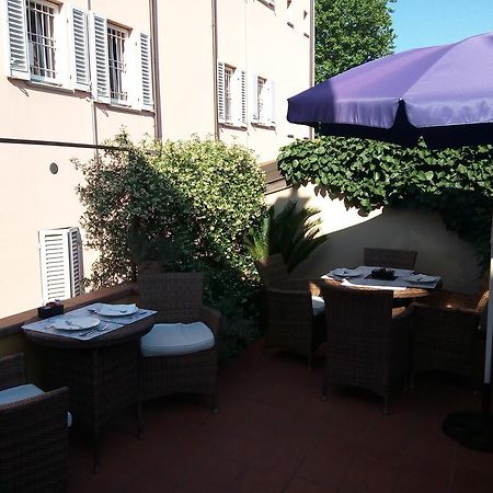 Palazzo Trevi Charming House Bed and Breakfast Bologna Esterno foto