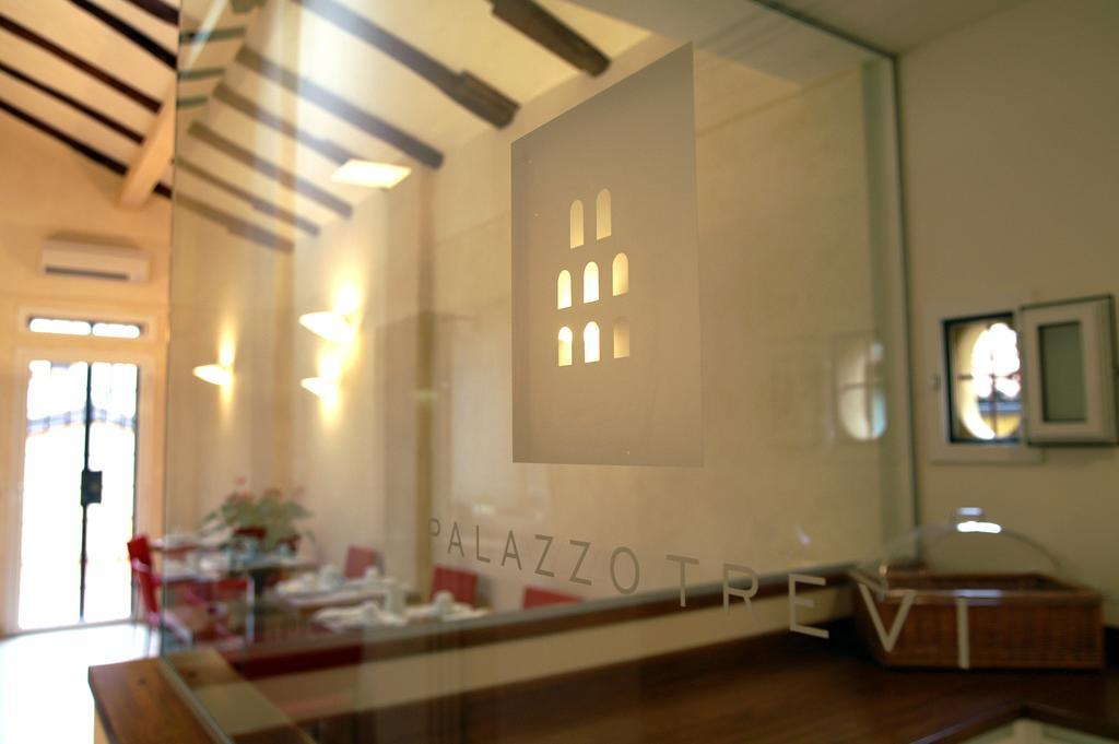 Palazzo Trevi Charming House Bed and Breakfast Bologna Esterno foto