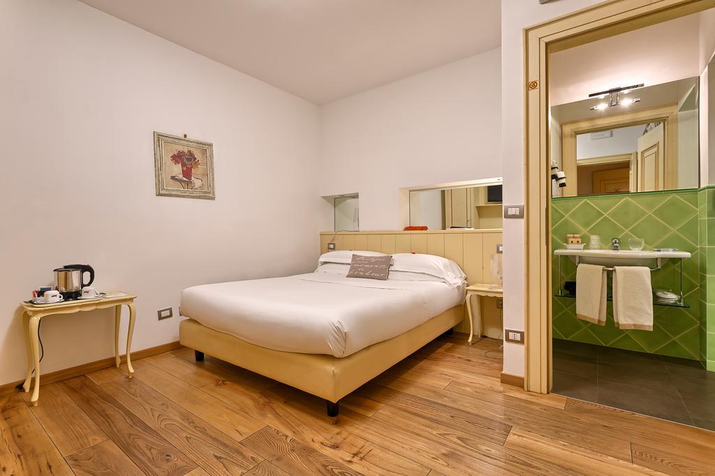 Palazzo Trevi Charming House Bed and Breakfast Bologna Esterno foto