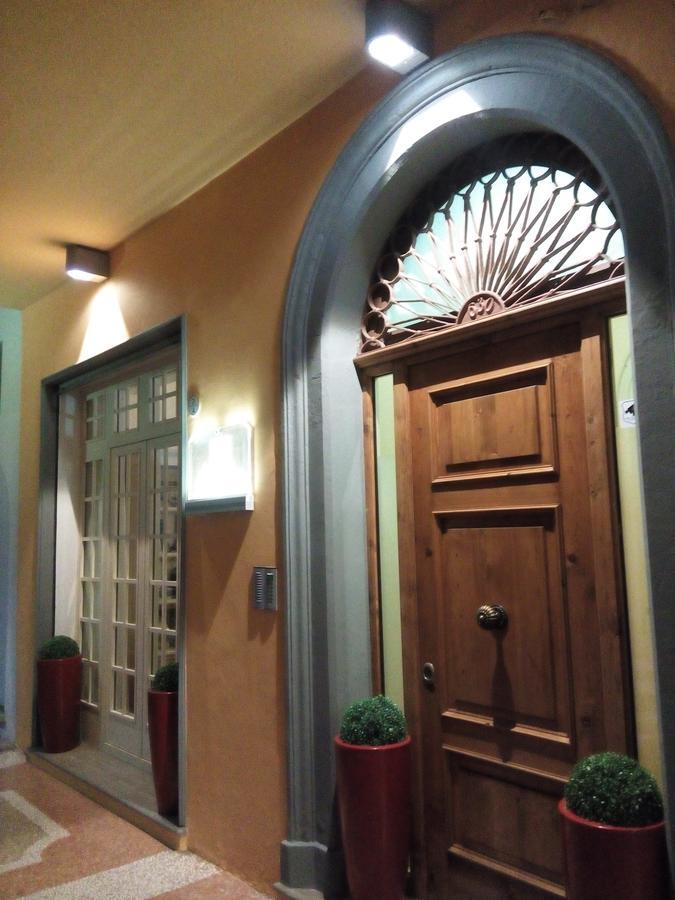 Palazzo Trevi Charming House Bed and Breakfast Bologna Esterno foto