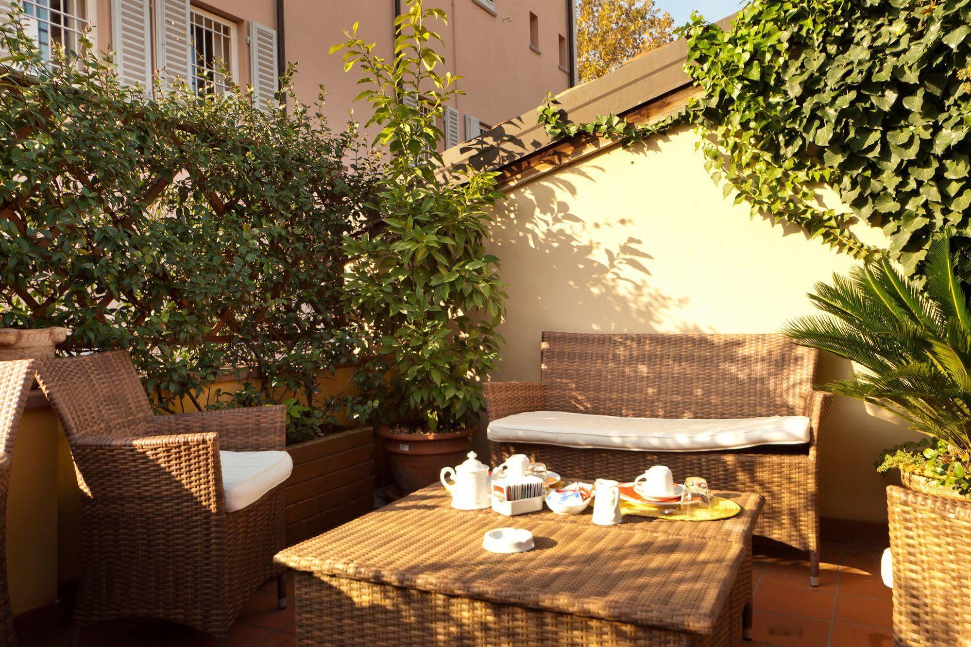 Palazzo Trevi Charming House Bed and Breakfast Bologna Esterno foto